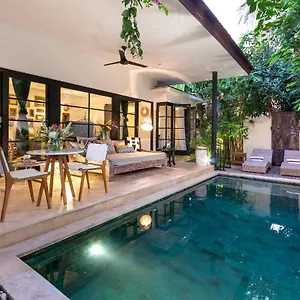 Lora By Finder Villa Ubud (Bali)